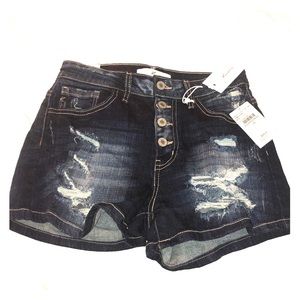 Buckle High rise shorts
